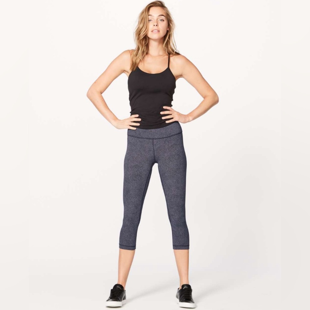 Lululemon Wunder Under Crop Hi-Rise Full-On Luxtreme 21" Size 4 Dusky Lavender